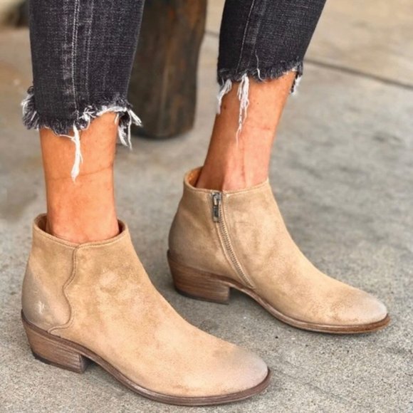 Frye Carson Piping Beige Suede Leather Low Heel Classic Minimalist Ankle Booties - Picture 2 of 16